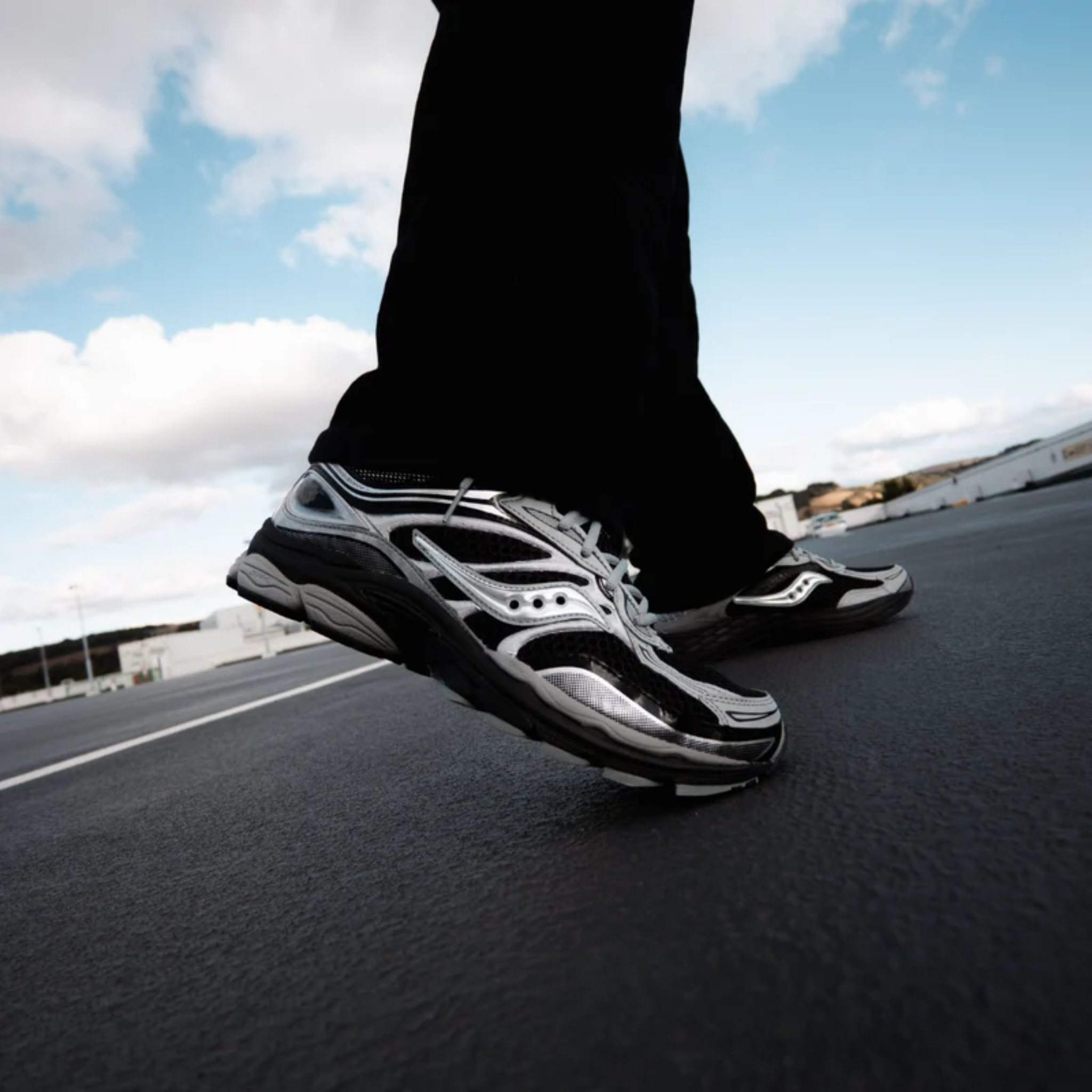 Saucony