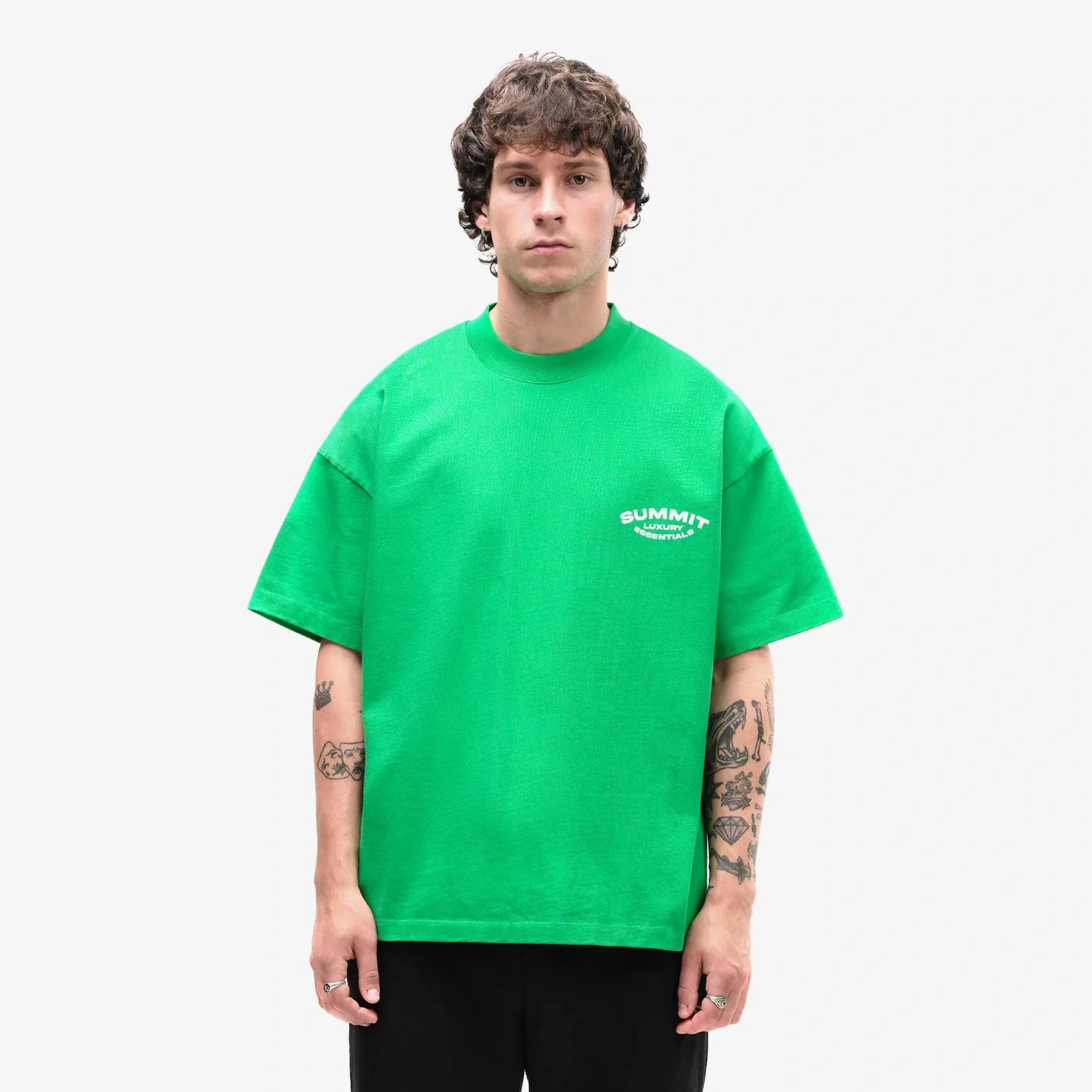 SUMMIT LUXURY ESSENTIALS T-SHIRT - KELLY GREEN