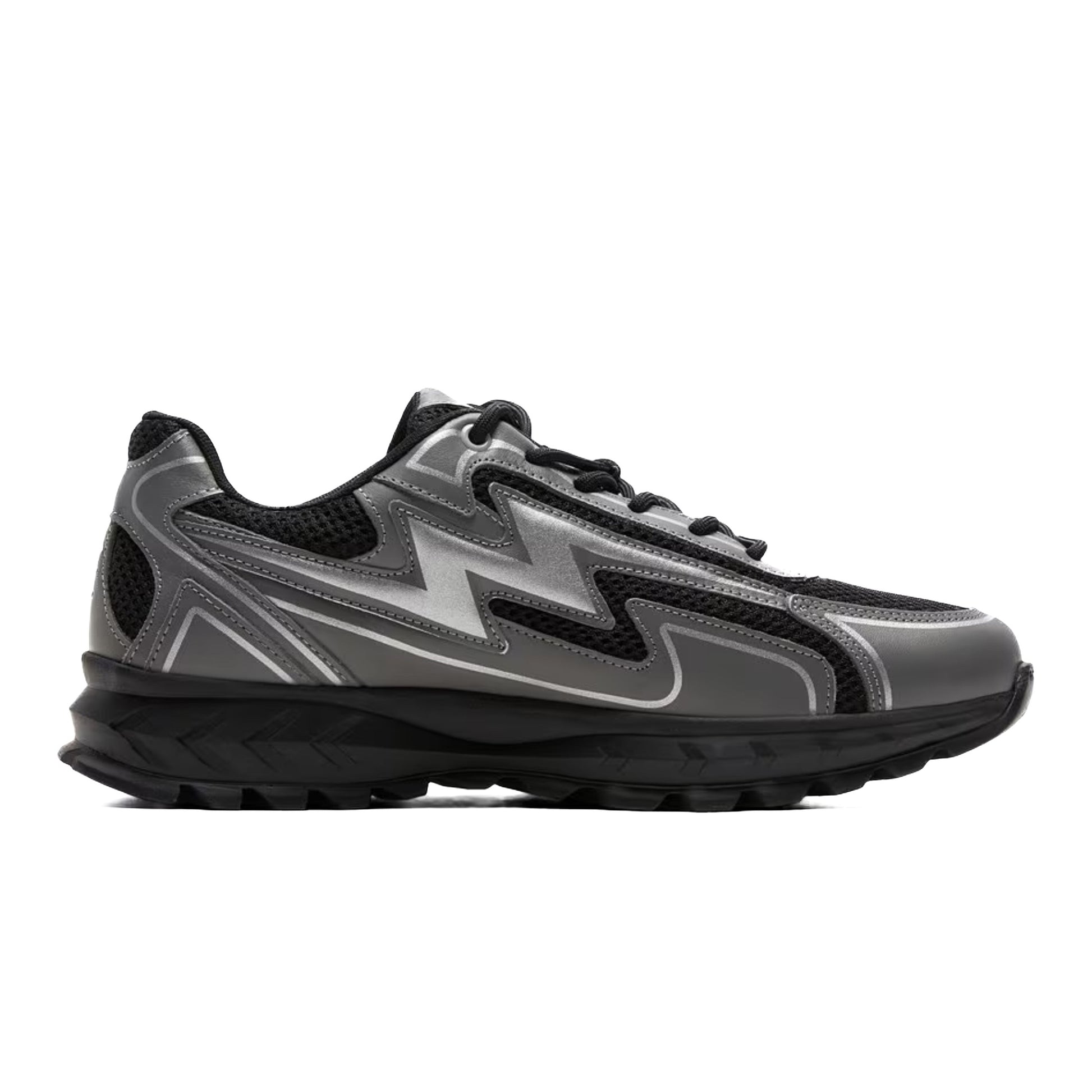 Aise Cosmo Runner ‘Dark Charcoal’