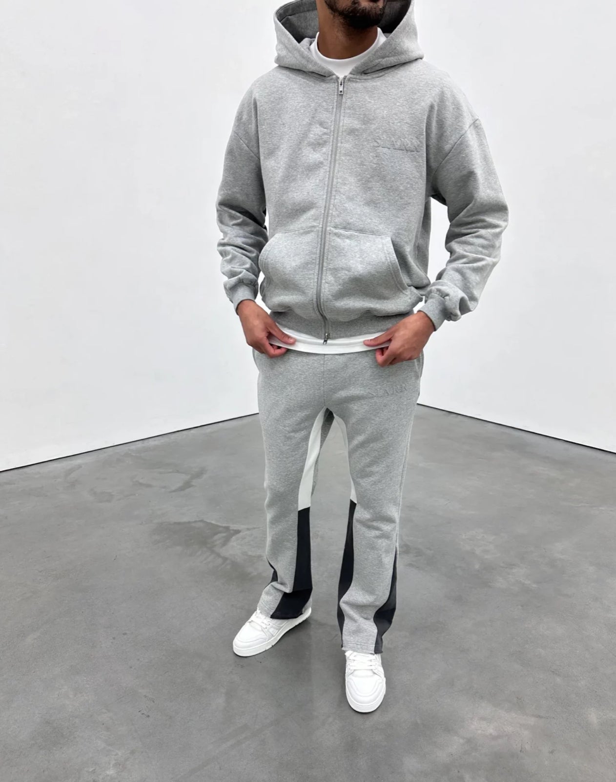 Siarr Flared Joggers ‘Light Grey’