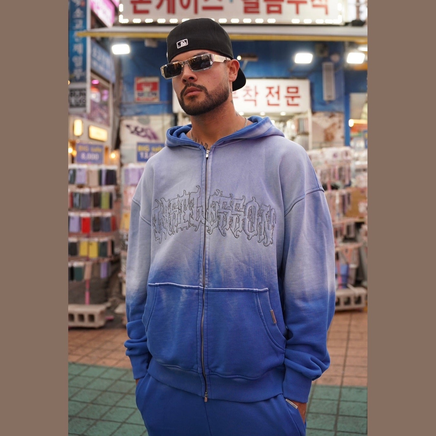 Last Lesson Script Hoodie Washed Blue