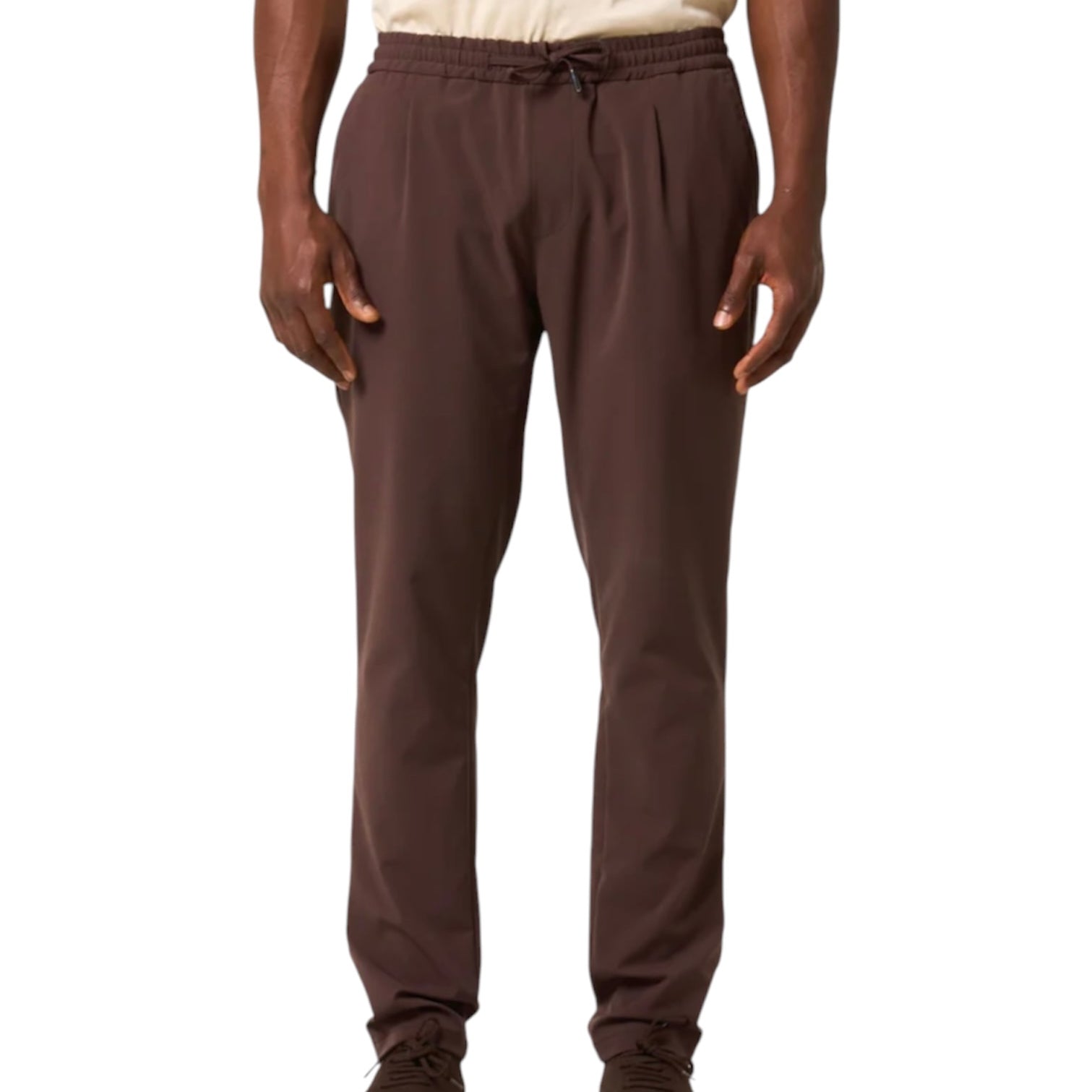 LOIANO SLIM FIT TECH TROUSERS BROWN