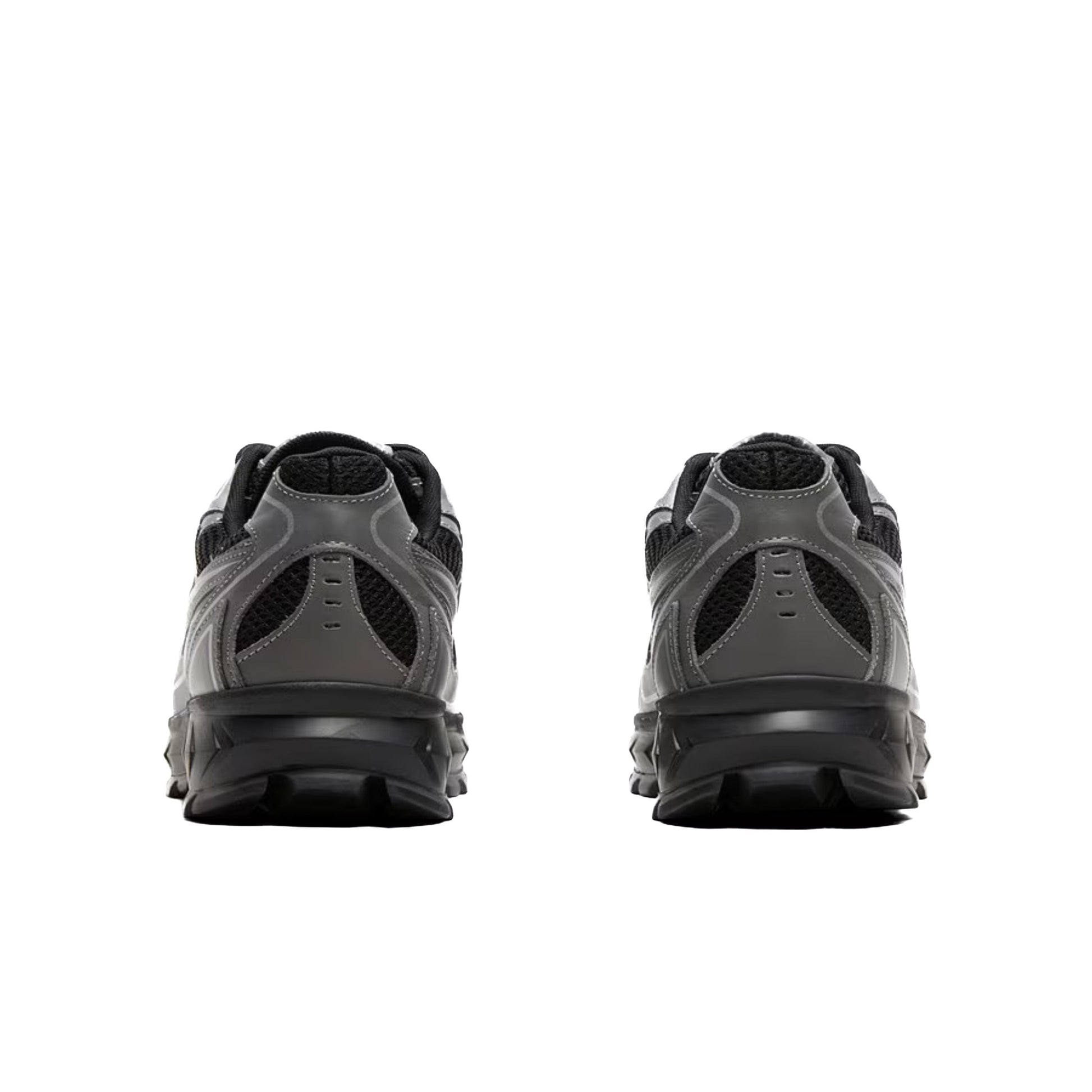 Aise Cosmo Runner ‘Dark Charcoal’