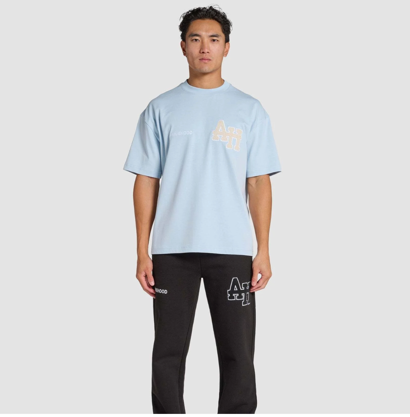 ANNIE HOOD College T-Shirt Baby Blue