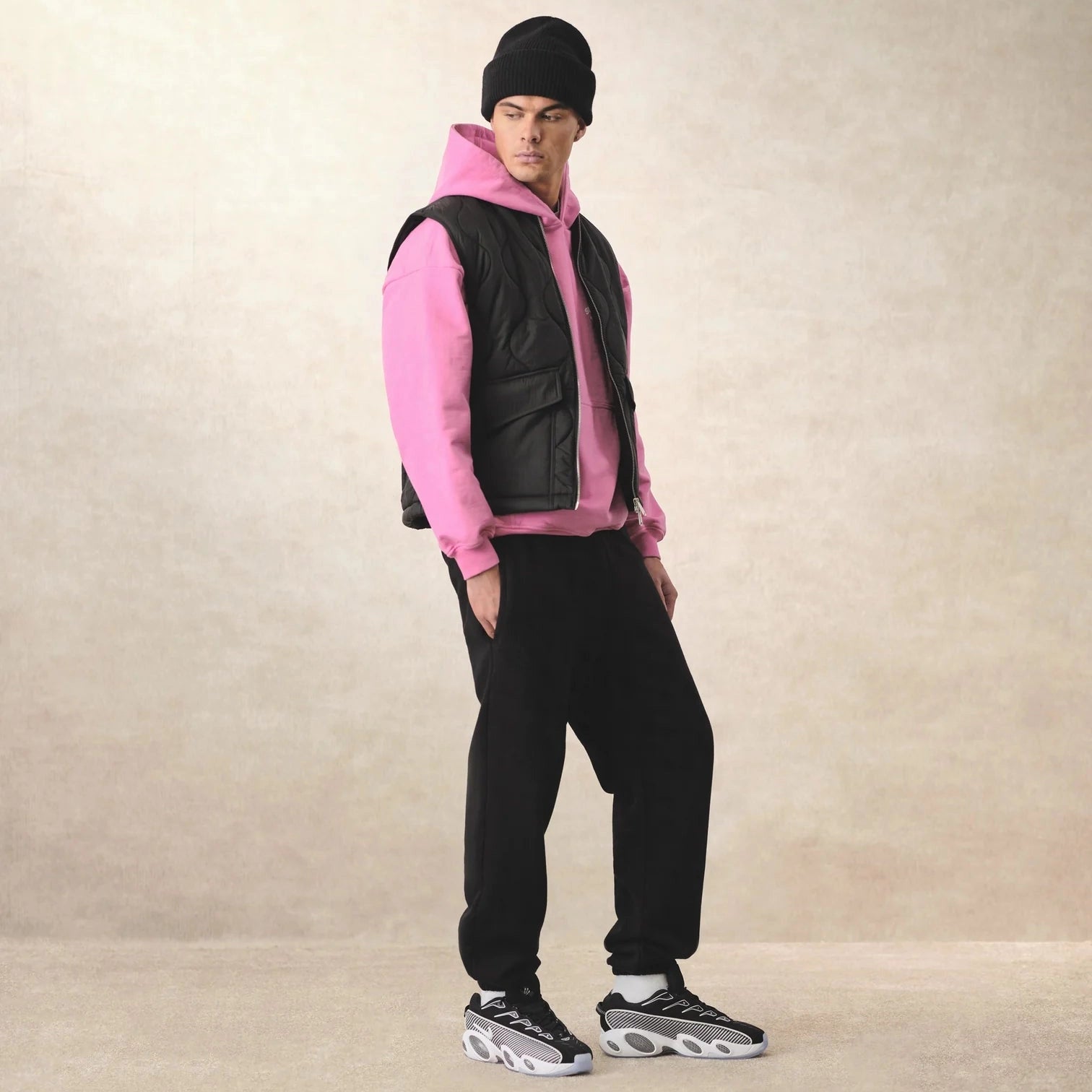 SUMMIT QUILTED GILET - BLACK