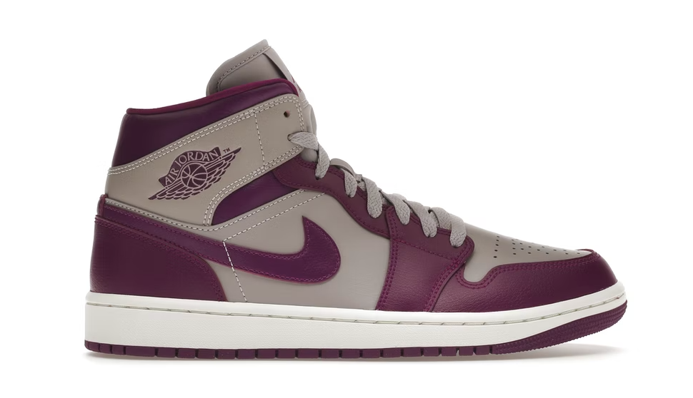 Jordan 1 Mid Magenta (2022) (W)