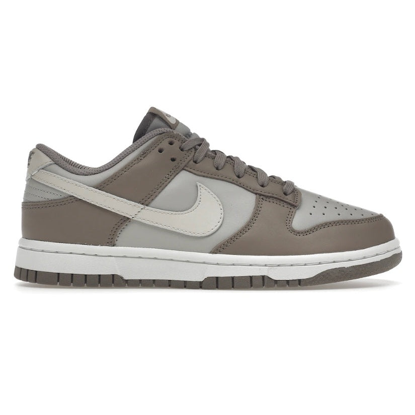 NIKE DUNK LOW BONE BEIGE