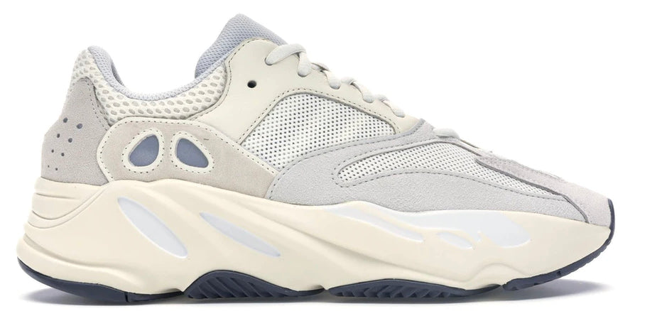 Yeezy 700 Analog