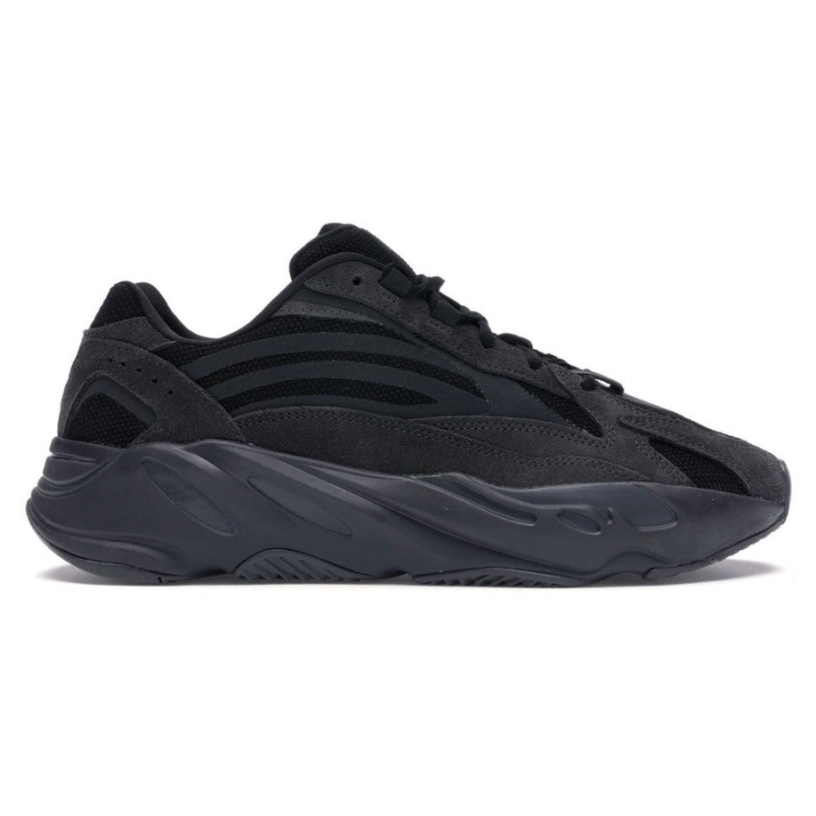 YEEZY BOOST 700 VANTA